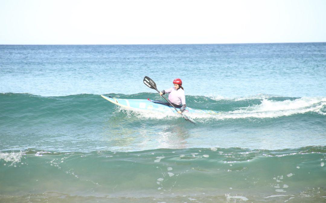 Dzanga Kayak-Surf Txapelketa lehiatu zen larunbatean Mendexan